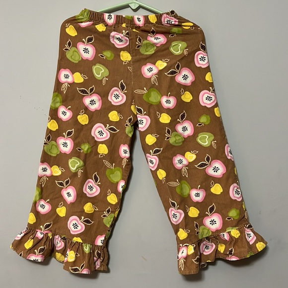 Apple pants! Corduroy with ruffle trim at ankle - Picture 4 of 4